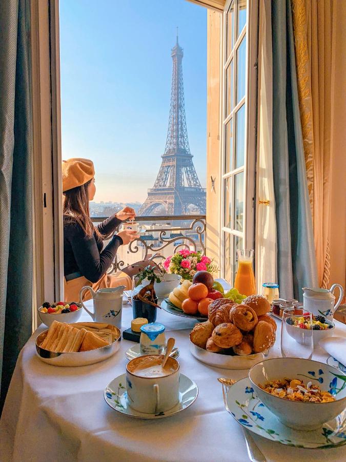 Hotel com vista da Torre Eiffel em Paris: descubra os melhores!