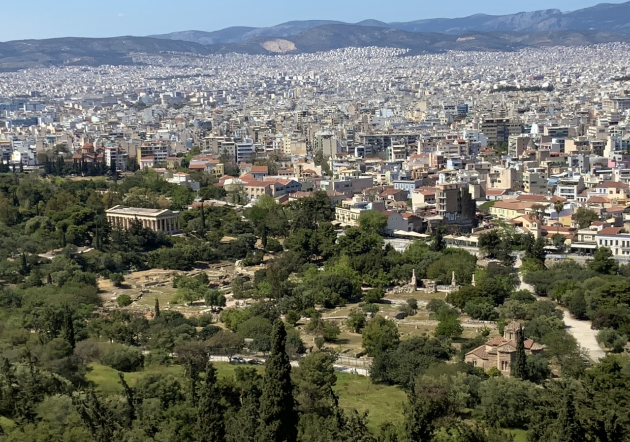 A famosa Agora, parte mais antiga de Atenas, vista da Acrópole