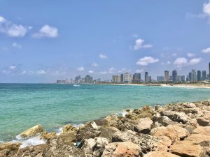 A costa do Orgulho de Tel Aviv vista de Jaffa