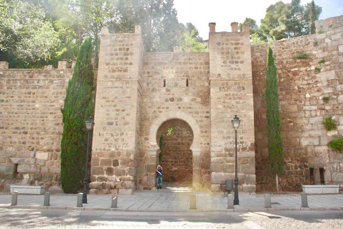 A majestosa Puerta de Doce Cantos