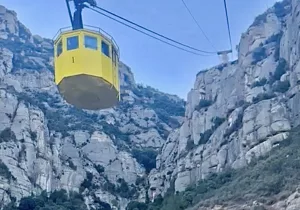 O embarque no bondinho é uma das partes mais emocionantes