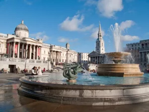 Alguns dos principais museus grátis de Londres ficam na Trafalgar Square, a pra;a monumental no centro da cidade.