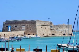 A impressionante fortaleza veneziana de Creta